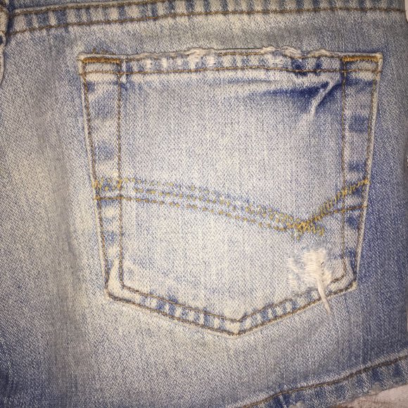 BKE Rare Style Distressed Denim Shorts - Picture 5 of 11